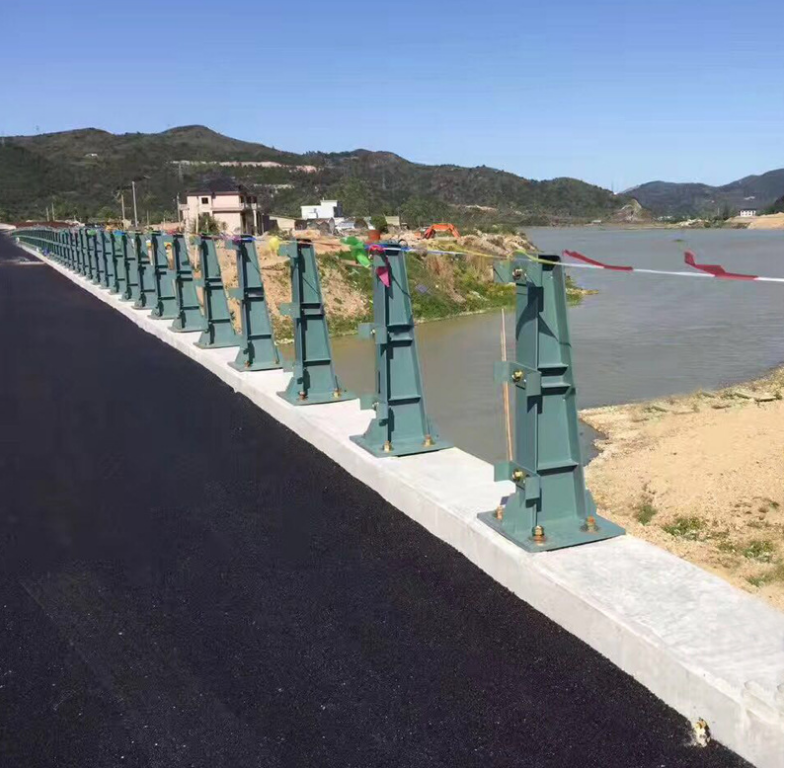 護(hù)欄立柱，橋梁護(hù)欄支架