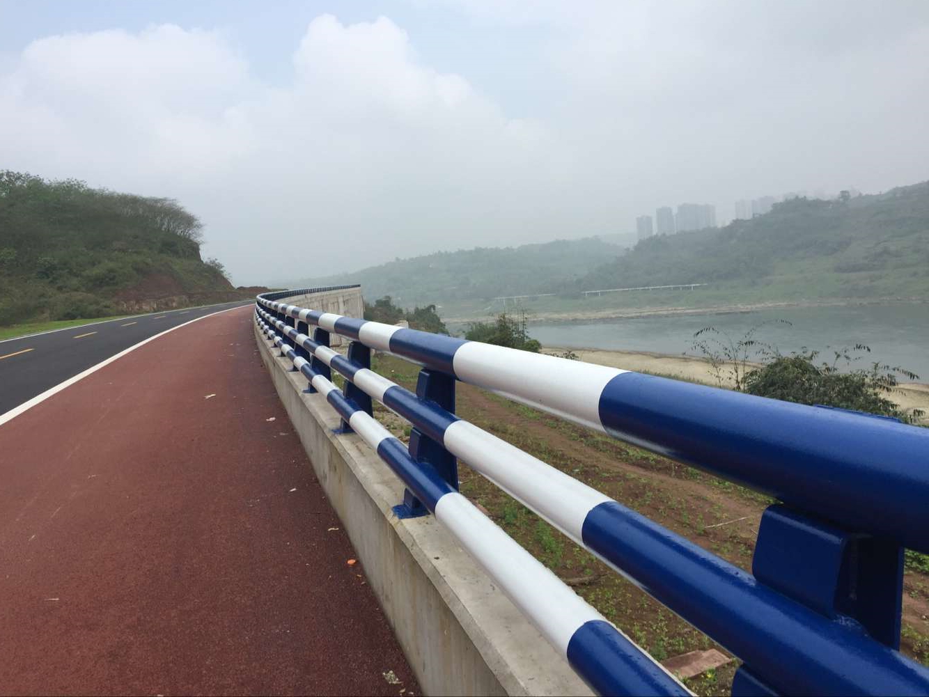 防撞護欄