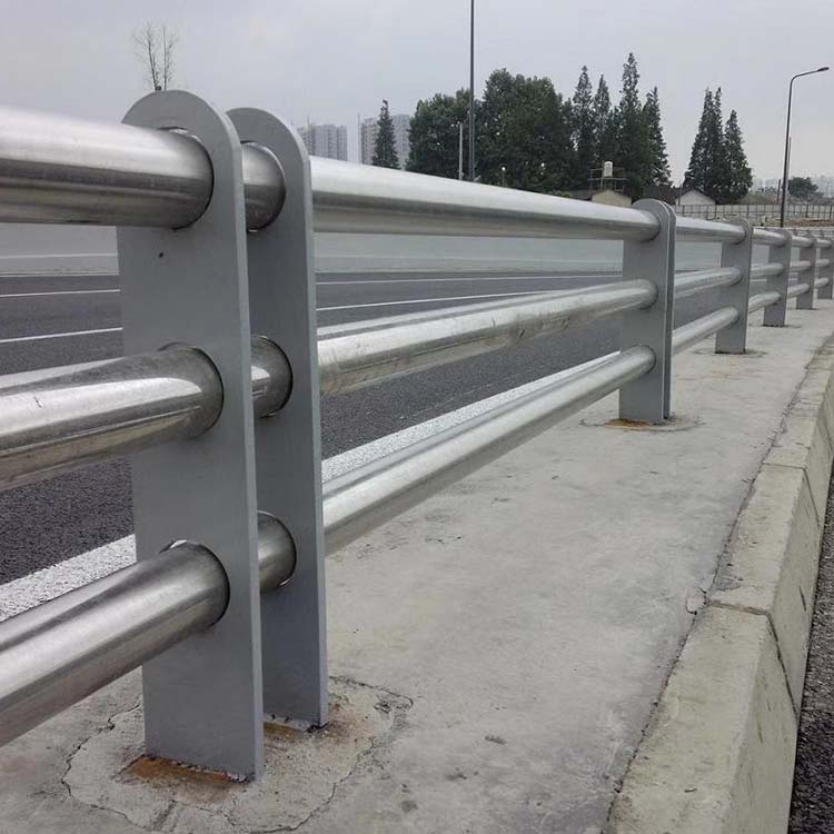 橋梁護欄