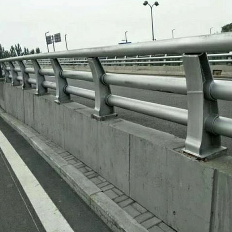 防撞護(hù)欄