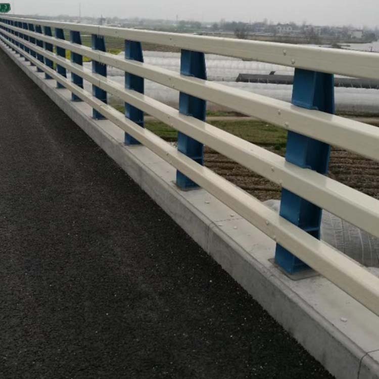 防撞護(hù)欄